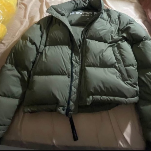 Aritzia super puff shorty - Dark Olive - Picture 3 of 8